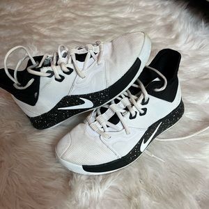Paul George Nike basketball shoes